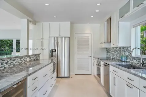6025 Alton Road Miami Beach FL 33140