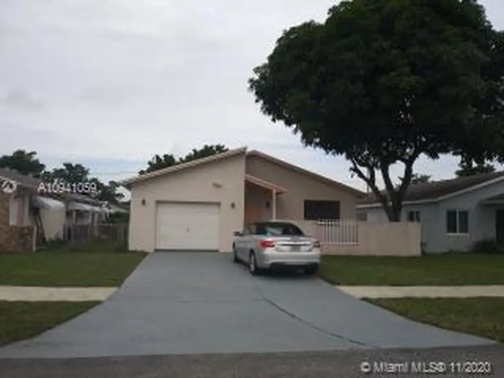2619 Harding Street Hollywood FL 33020
