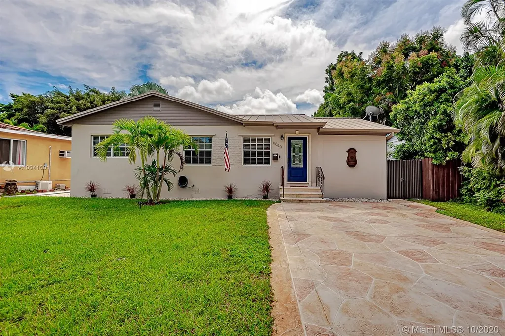 6040 NW 40th Street Virginia Gardens FL 33166
