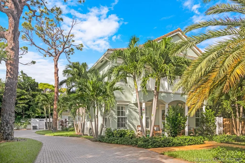 2017 NE 7th Avenue Wilton Manors FL 33305