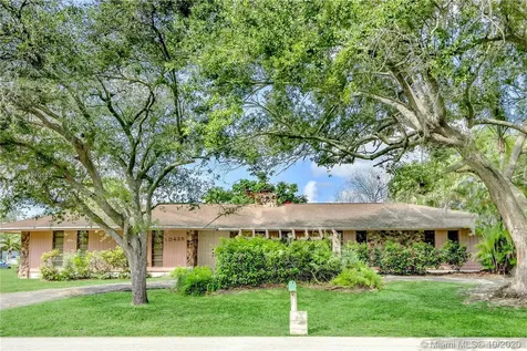 10425 SW 134th Street Miami FL 33176