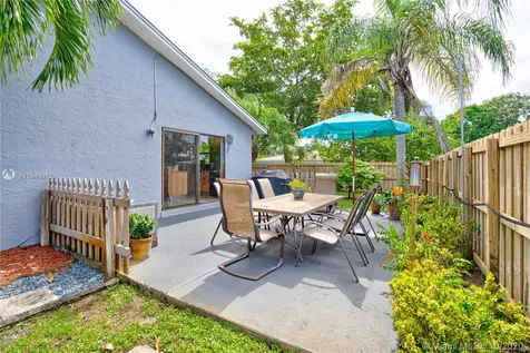 1900 N 26th Avenue Hollywood FL 33020