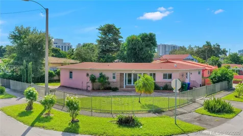 2880 SW 25th Street Miami FL 33133