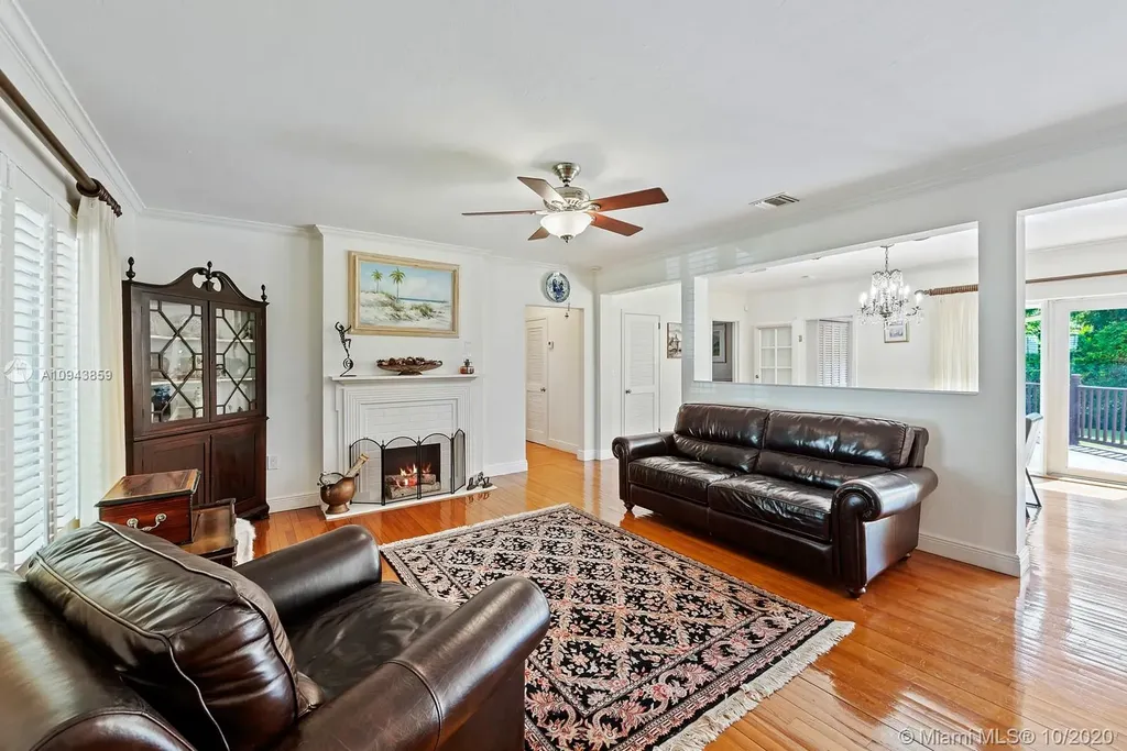 1438 Robbia Avenue Coral Gables FL 33146