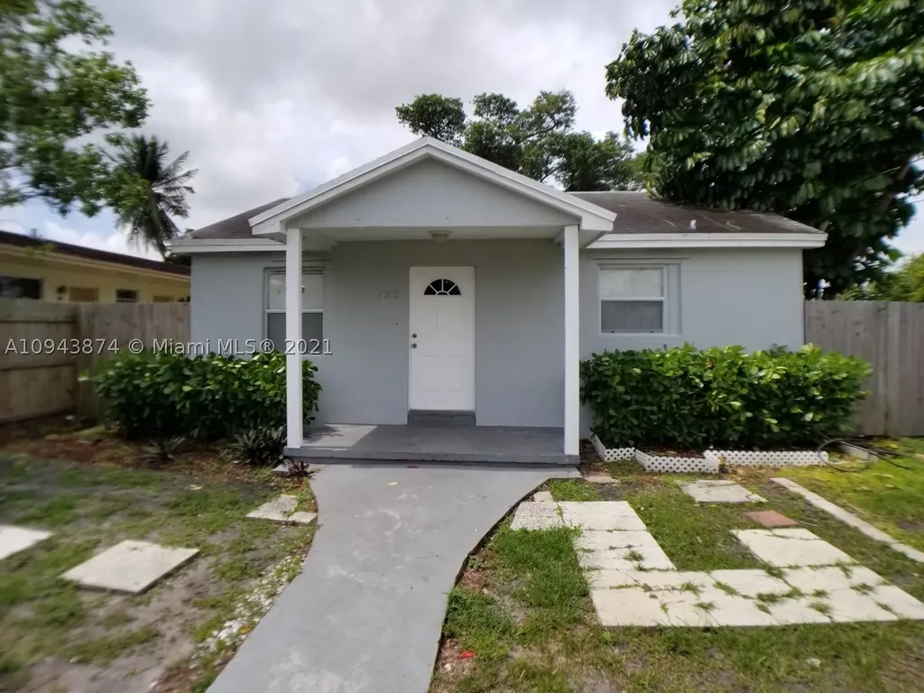 722 Glenn Parkway Hollywood FL 33021