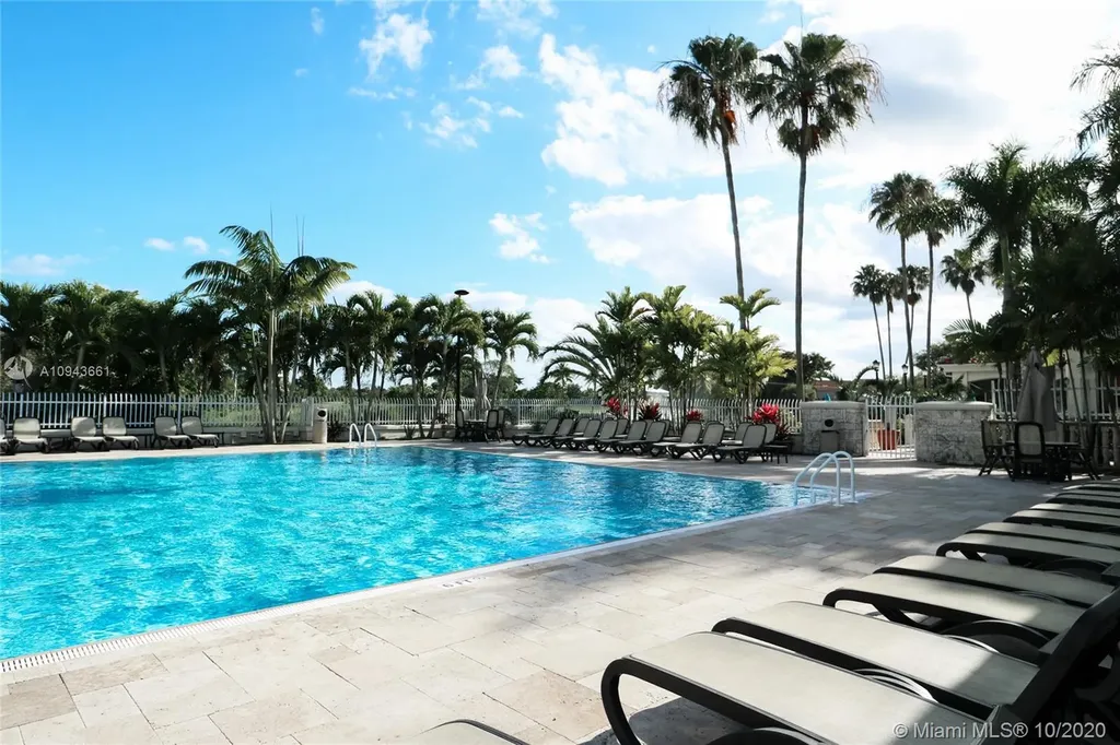 9885 NW 47th Terrace Doral FL 33178