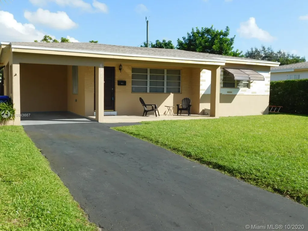 6921 SW 11th Street Pembroke Pines FL 33023