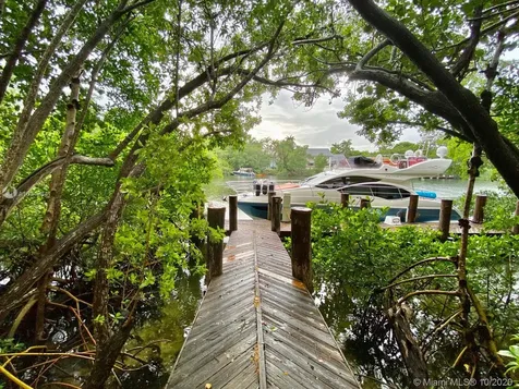 198 Isla Dorada Boulevard Coral Gables FL 33143