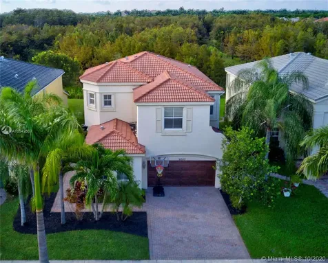 9053 Dupont Place Wellington FL 33414