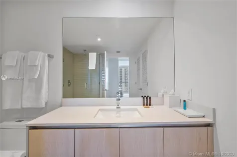 4010 S Ocean Drive Hollywood FL 33019