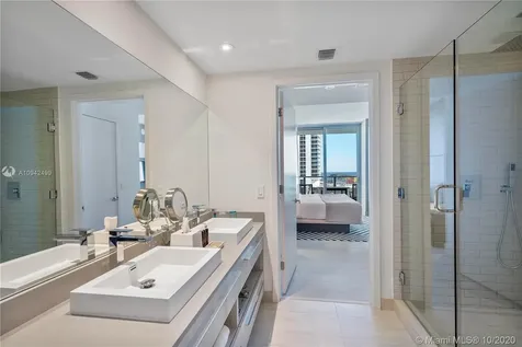 4010 S Ocean Drive Hollywood FL 33019
