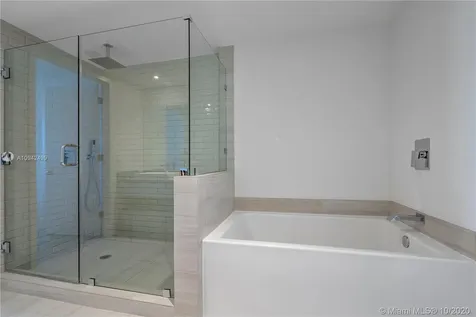 4010 S Ocean Drive Hollywood FL 33019