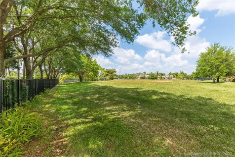 12981 Kapok Lane Davie FL 33330