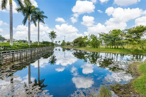 12981 Kapok Lane Davie FL 33330