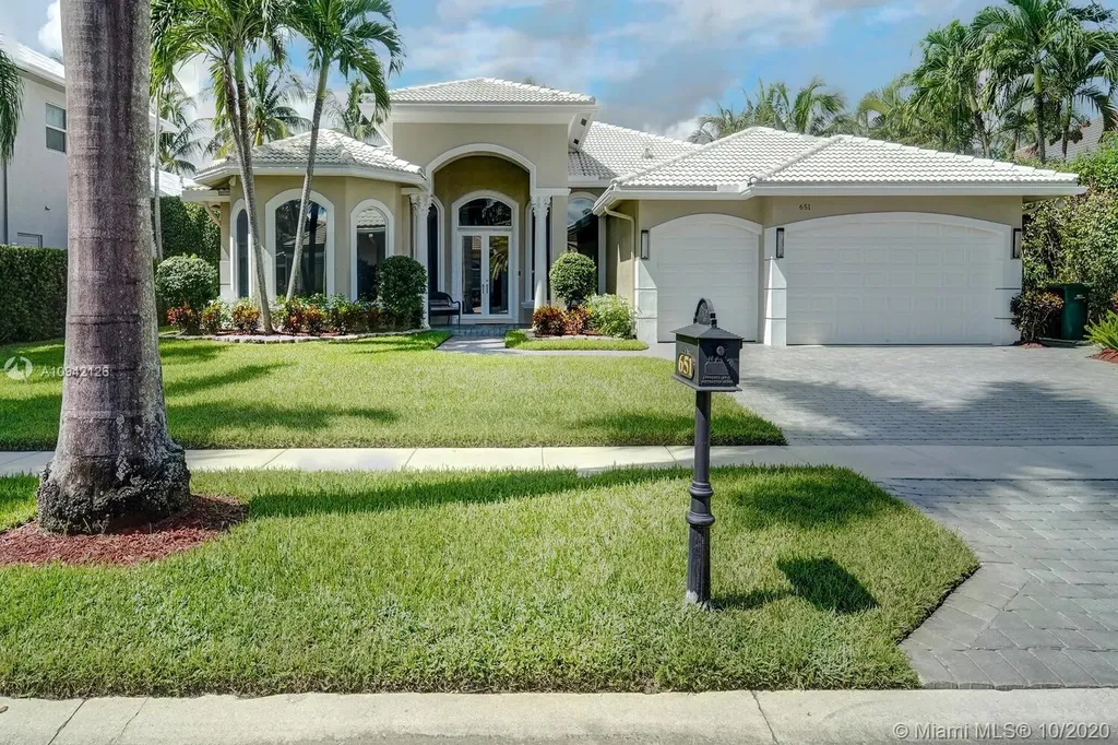 651 Cardinal Street Plantation FL 33324