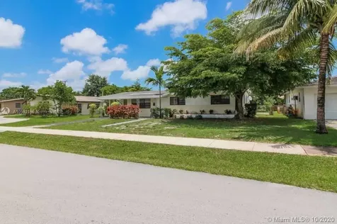 240 NW 45th Avenue Plantation FL 33317