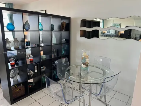 100 Lincoln Road Miami Beach FL 33139