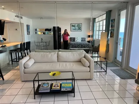 100 Lincoln Road Miami Beach FL 33139