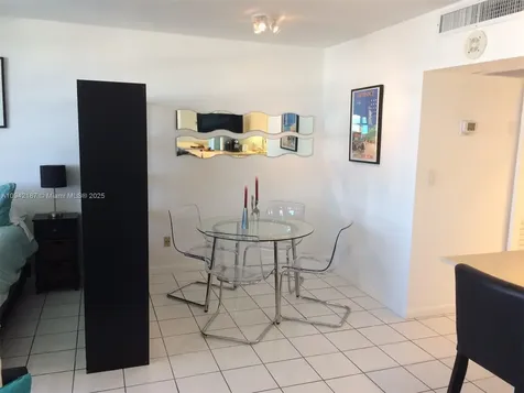 100 Lincoln Road Miami Beach FL 33139