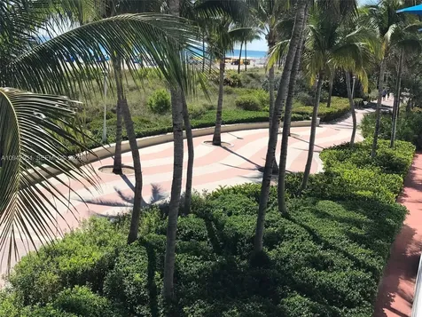 100 Lincoln Road Miami Beach FL 33139