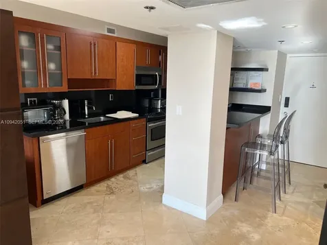 100 Lincoln Road Miami Beach FL 33139