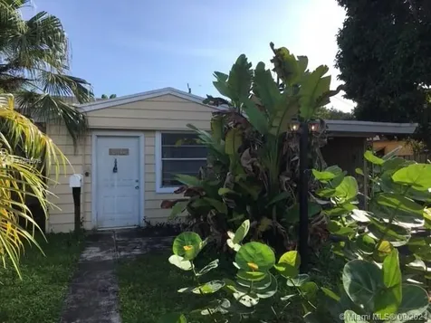 2640 Wilson Street Hollywood FL 33020