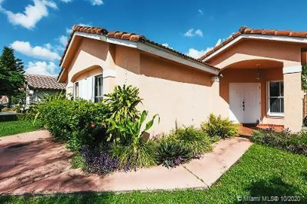 13365 NW 8th Terrace Miami FL 33182