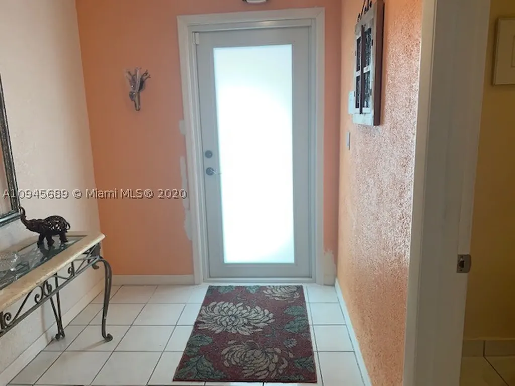 1660 W 74th Street Hialeah FL 33014