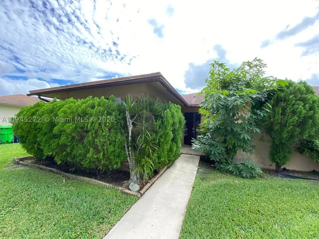 10978 NW 30th Place Sunrise FL 33322