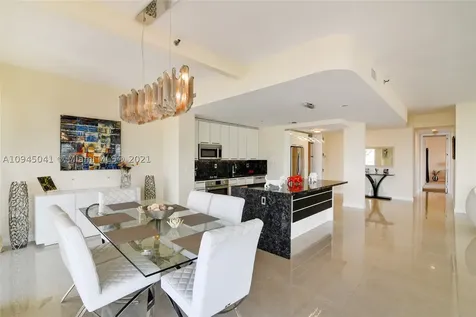 19707 Turnberry Way Aventura FL 33180