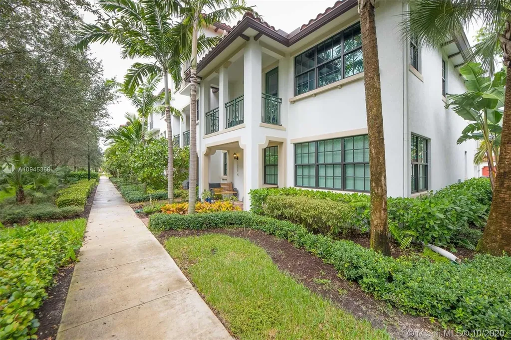 11323 SW 14th Street Pembroke Pines FL 33025
