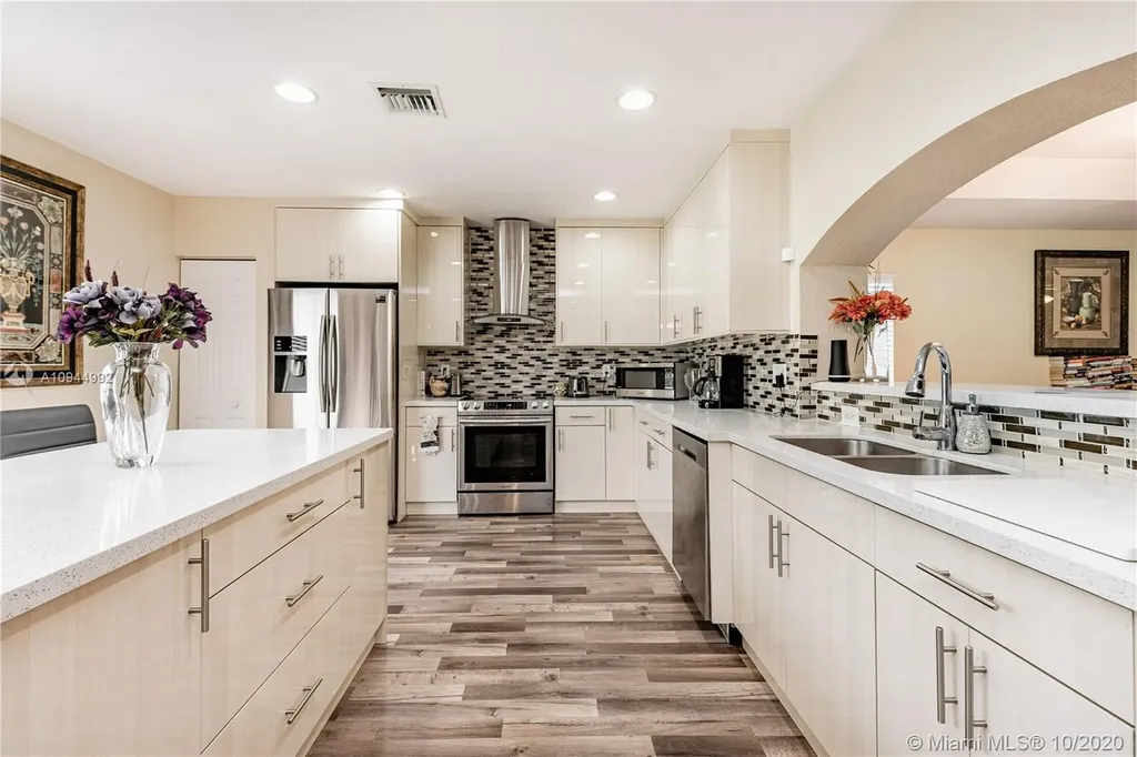 5012 SW 23rd Street West Park FL 33023