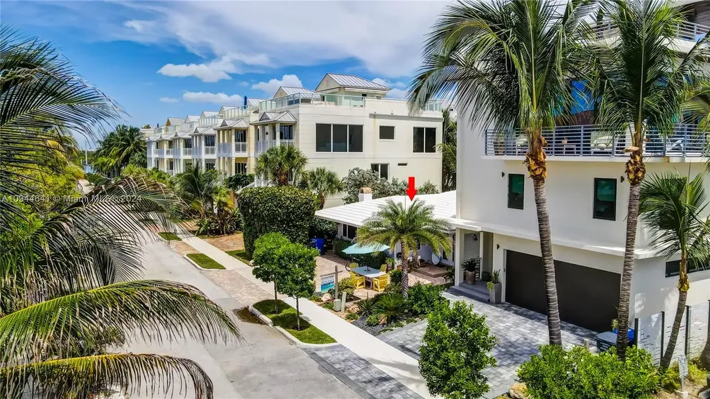 309 Oak Street Hollywood FL 33019