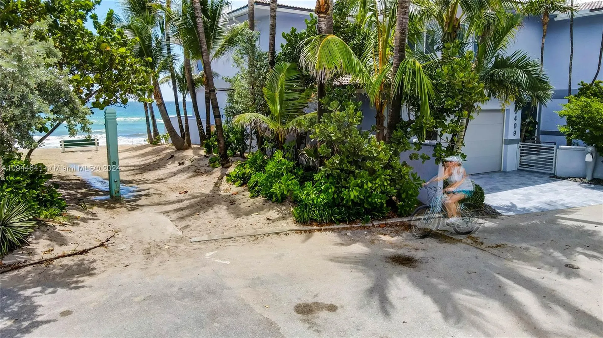 309 Oak Street Hollywood FL 33019