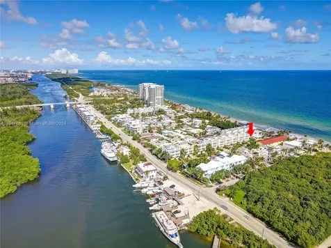 309 Oak Street Hollywood FL 33019