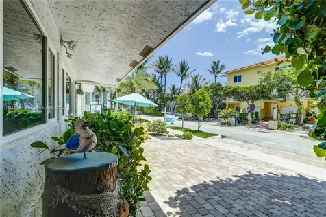 309 Oak Street Hollywood FL 33019