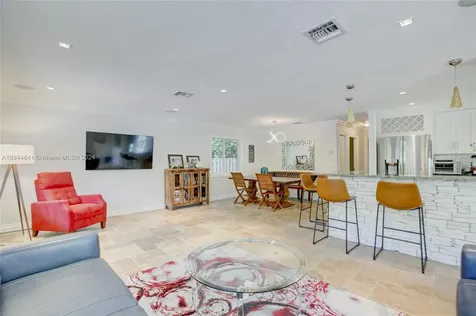 309 Oak Street Hollywood FL 33019