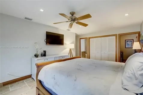 309 Oak Street Hollywood FL 33019