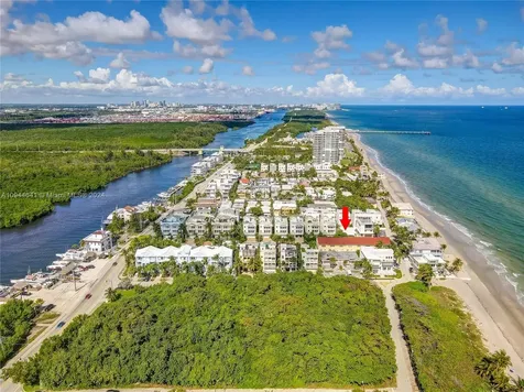 309 Oak Street Hollywood FL 33019