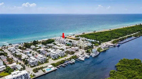 309 Oak Street Hollywood FL 33019