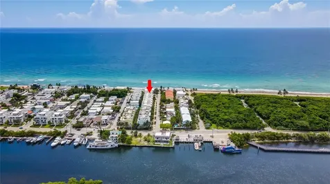 309 Oak Street Hollywood FL 33019