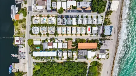 309 Oak Street Hollywood FL 33019