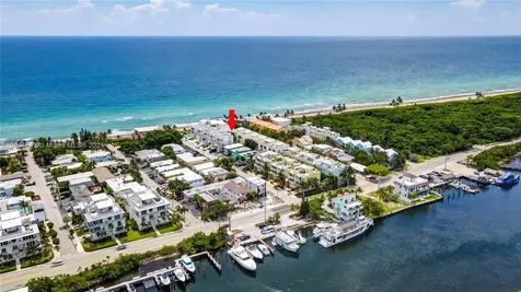 309 Oak Street Hollywood FL 33019