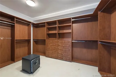 5959 Collins Avenue Miami Beach FL 33140