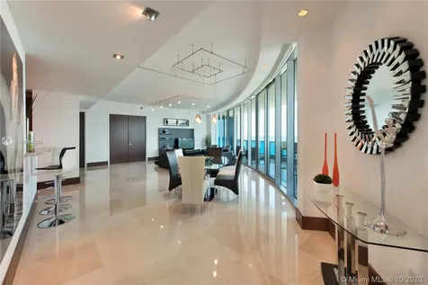 5959 Collins Avenue Miami Beach FL 33140