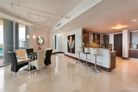 5959 Collins Avenue Miami Beach FL 33140