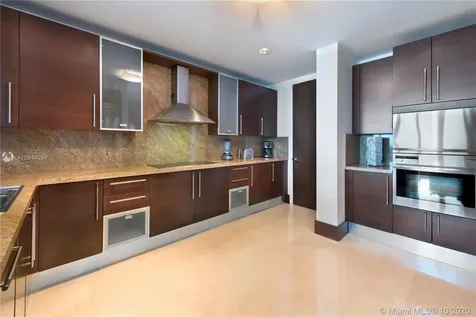 5959 Collins Avenue Miami Beach FL 33140