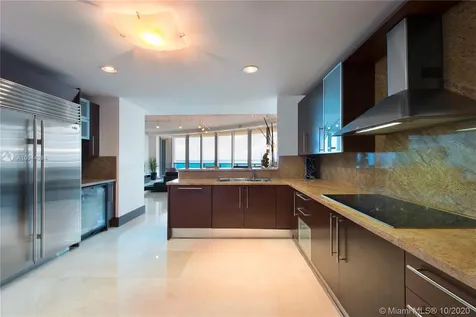5959 Collins Avenue Miami Beach FL 33140