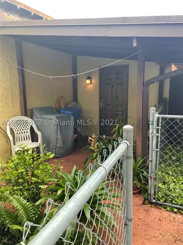 4218 SW 9th Street Miami FL 33134
