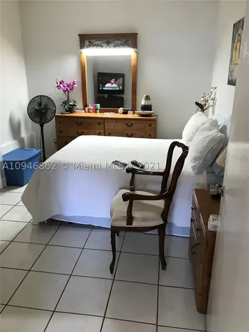 4218 SW 9th Street Miami FL 33134